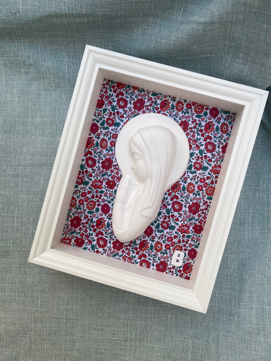 Virgen Niña Alegría