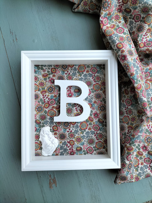 Letra con Virgen y Niño Jesús multicolor