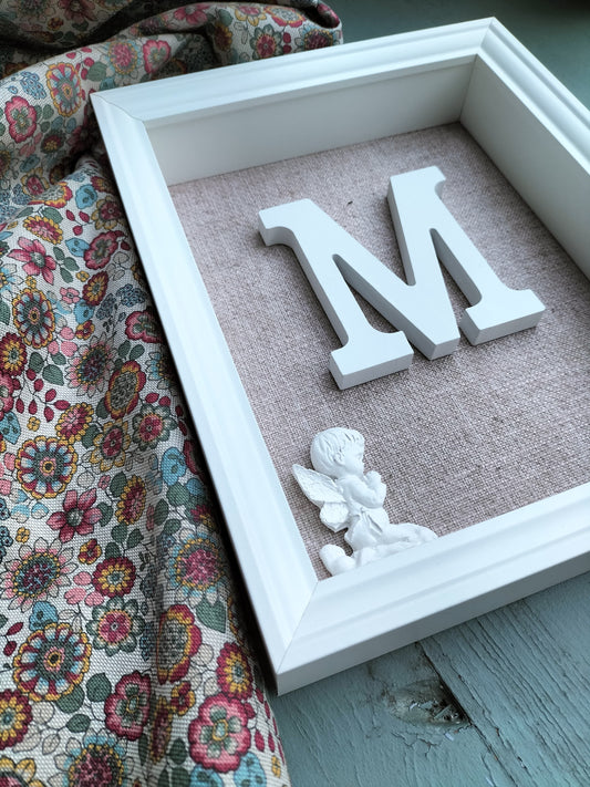 Letra con Ángel de la Guarda rosa empolvado