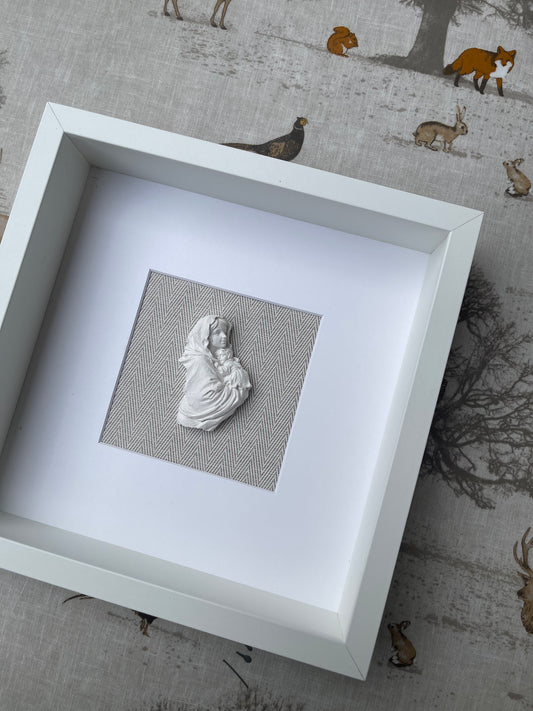 Virgen con Niño Jesús beige espiga