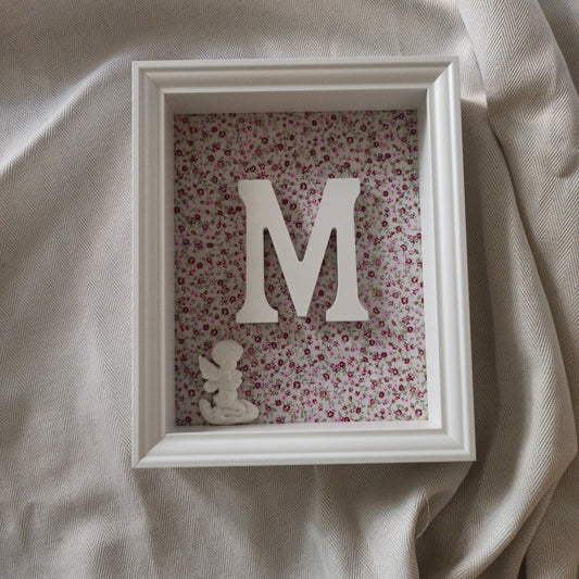 Letra con Ángel de la Guarda florecitas