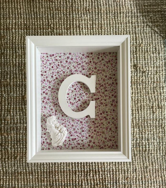 Letra con Virgen y Niño Jesús florecitas