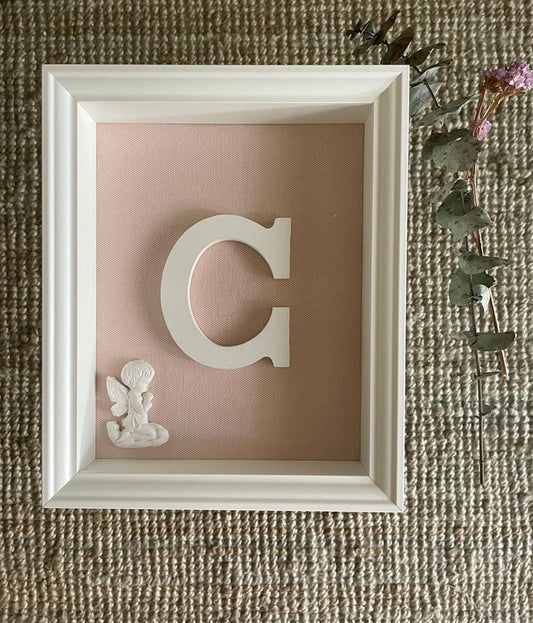 Letra con Ángel de la Guarda rosa