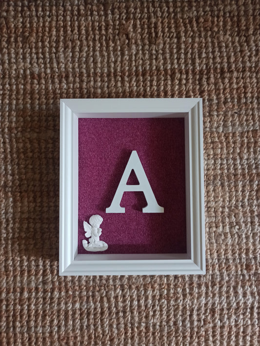 Letra con Ángel de la Guarda frambuesa